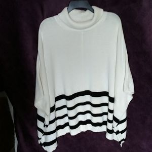 Women's L Sweater-like "Poncho", with Turtleneck, very roomy.
